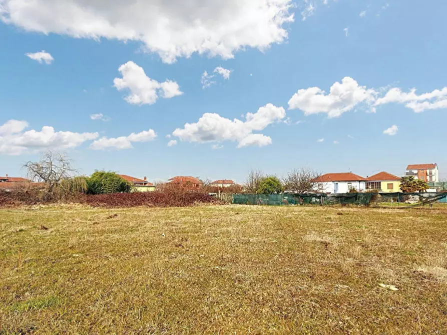 Immagine 3 di Terreno in vendita  in Via Guido Gozzano, N. snc a Nichelino