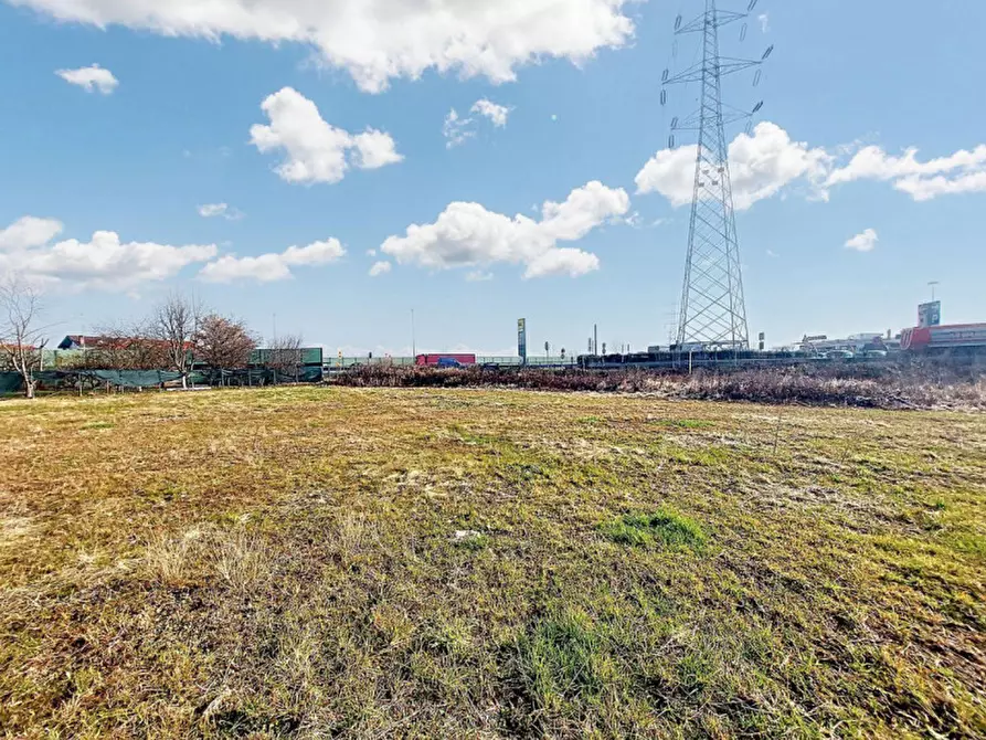 Immagine 4 di Terreno in vendita  in Via Guido Gozzano, N. snc a Nichelino