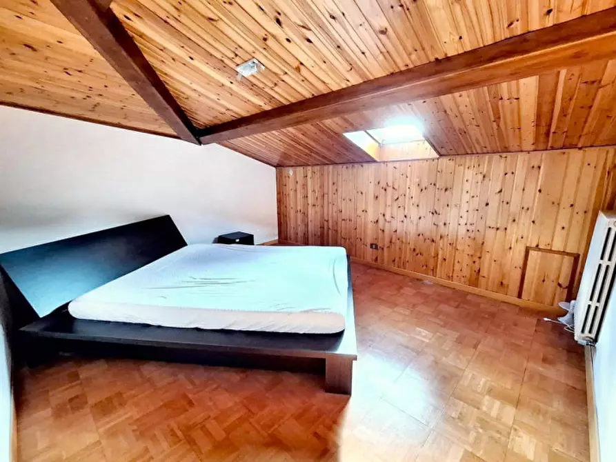 Immagine 15 di Villa in vendita  in Via Cesia, N. 71 a Todi