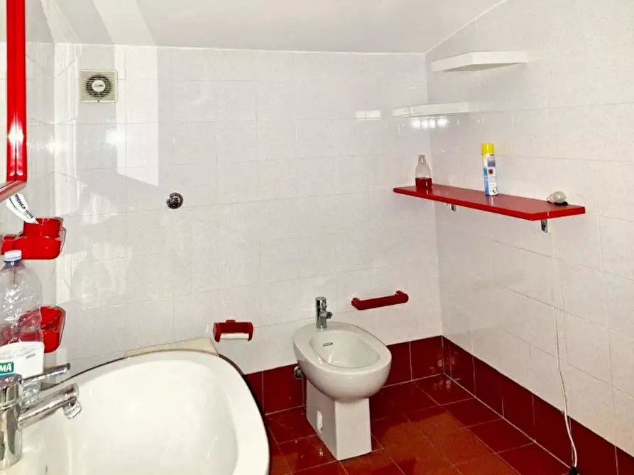 Immagine 18 di Villa in vendita  in Via Cesia, N. 71 a Todi