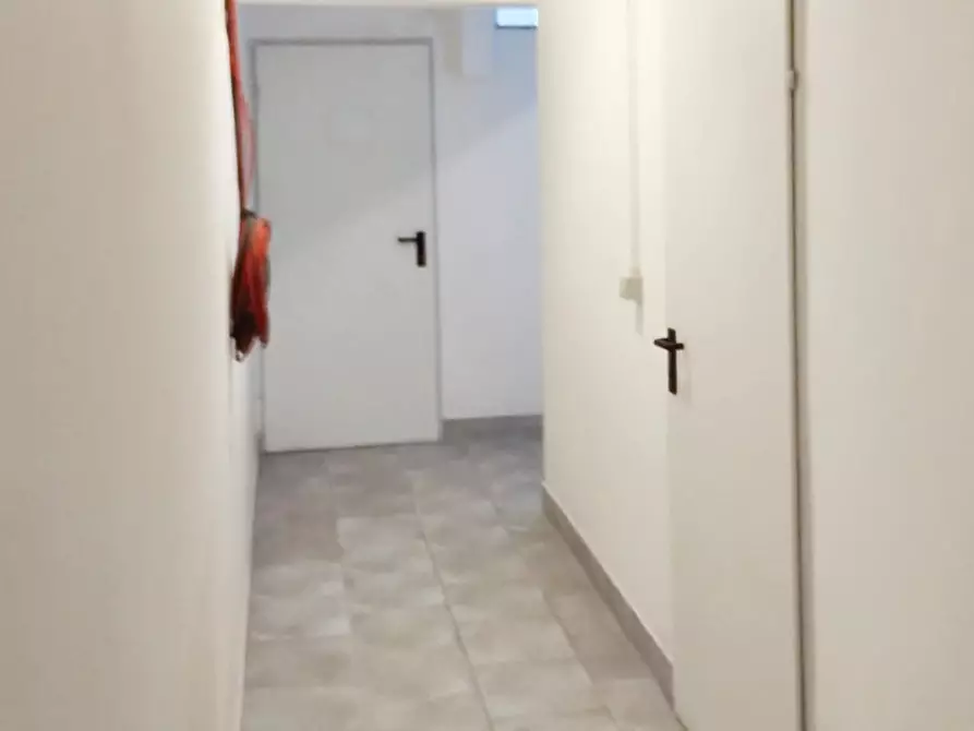 Immagine 1 di Cantina in vendita  in Via Adua, N. 22/A a Civitanova Marche