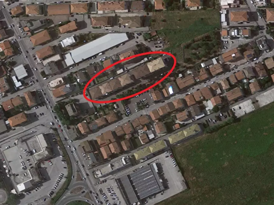 Immagine 11 di Cantina in vendita  in Via Adua, N. 22/A a Civitanova Marche