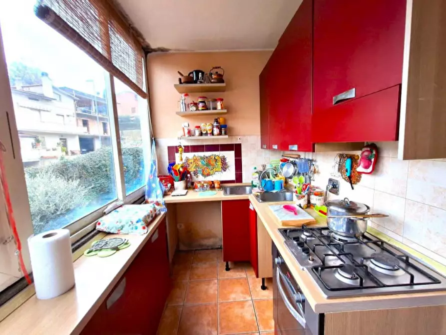 Immagine 3 di Appartamento in vendita  in Via della Zaffera, N. 48 a Deruta