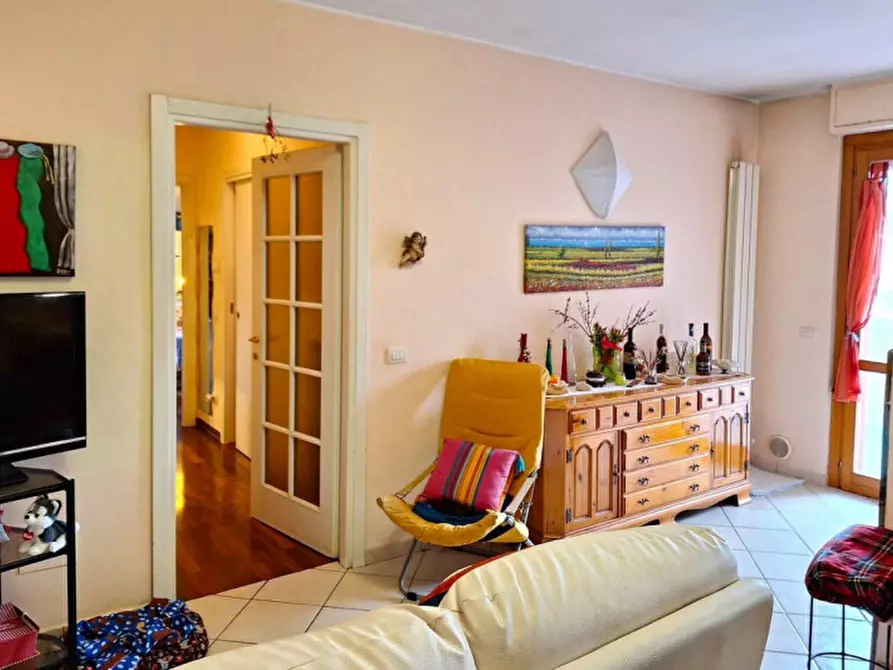 Immagine 4 di Appartamento in vendita  in Via della Zaffera, N. 48 a Deruta