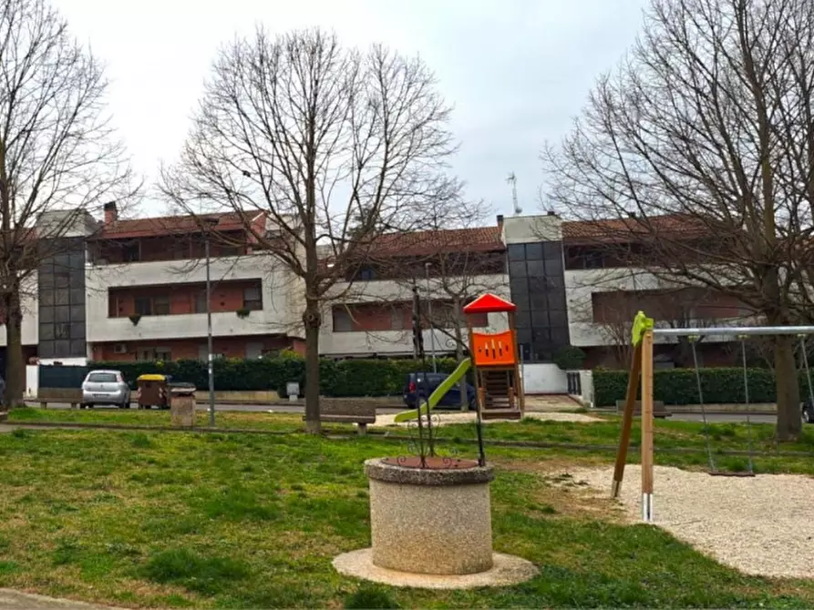 Immagine 15 di Appartamento in vendita  in Via della Zaffera, N. 48 a Deruta