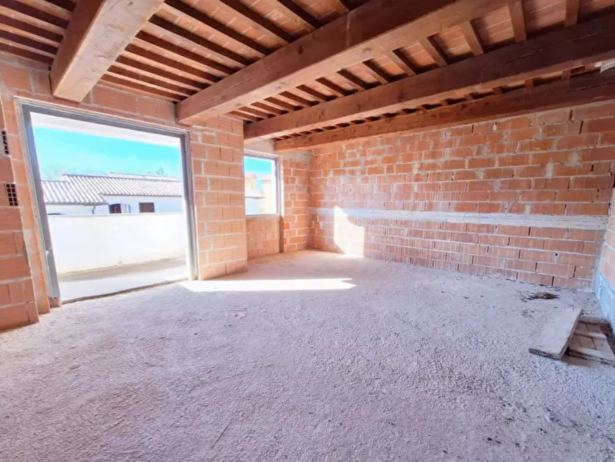 Immagine 11 di Palazzo in vendita  in Fraz. Branca, Via della Cascata, N. snc a Gubbio