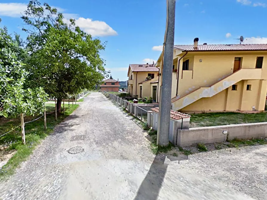 Immagine 4 di Negozio in vendita  in Via Volterrana, N. 274 a Terricciola