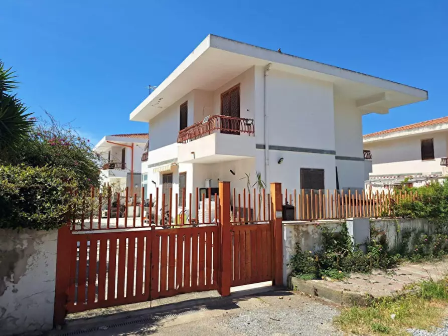 Immagine 1 di Villa in vendita  in VIA CUCINOTTI VIOLATO, N. snc a Rometta