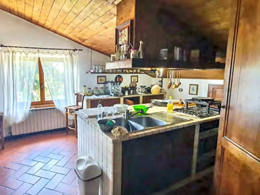 Immagine 2 di Casa indipendente in vendita  in Via Marchetti, N. 17 a Castiglione Del Lago