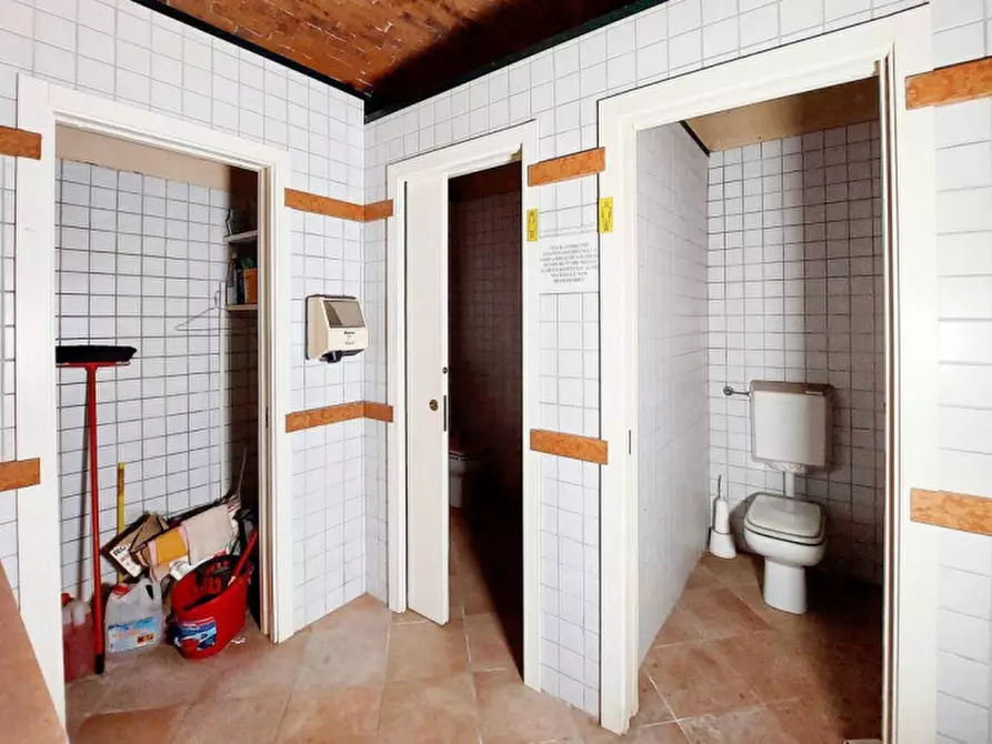 Immagine 6 di Ufficio in vendita  in Via Monte Santo, N. 11 a Forli'