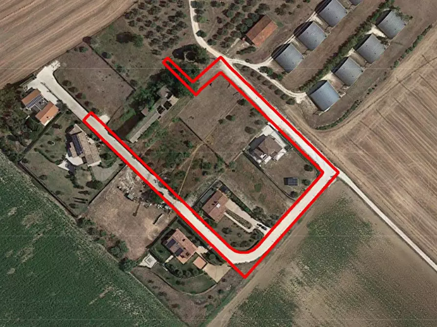 Immagine 1 di Terreno in vendita  in Loc. sant'Anna, N. snc a Montecassiano