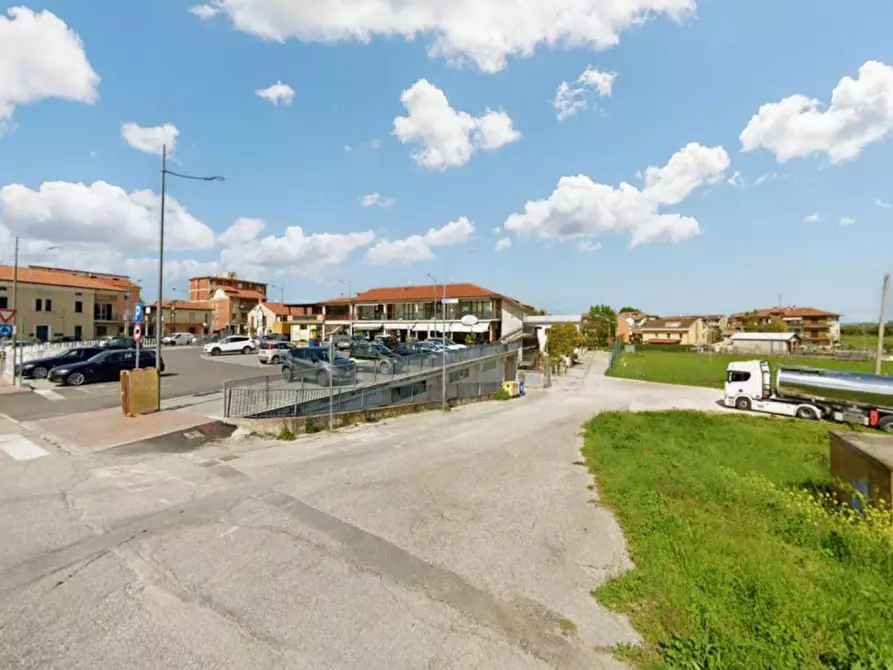 Immagine 8 di Magazzino in vendita  in Loc. Sambucheto, Via L. Ariosto, N. snc a Montecassiano