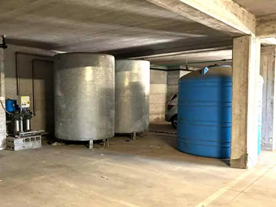 Immagine 4 di Posto auto in vendita  in Via dei Bastioni, N. 6D a Velletri