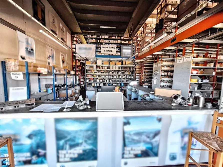 Immagine 16 di Capannone industriale in vendita  in Via del Marginone, N. 649 a Lucca