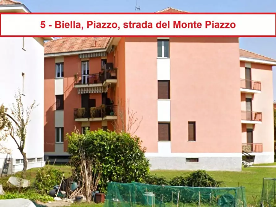 Immagine 4 di Posto auto in vendita  in Biella, N. Snc a Biella