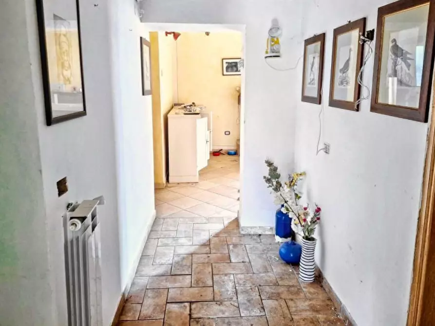 Immagine 7 di Rustico / casale in vendita  in Frazione Bazzano Superiore, N. 19-23 a Spoleto