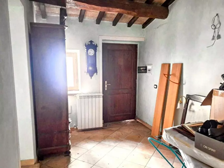 Immagine 11 di Rustico / casale in vendita  in Frazione Bazzano Superiore, N. 19-23 a Spoleto