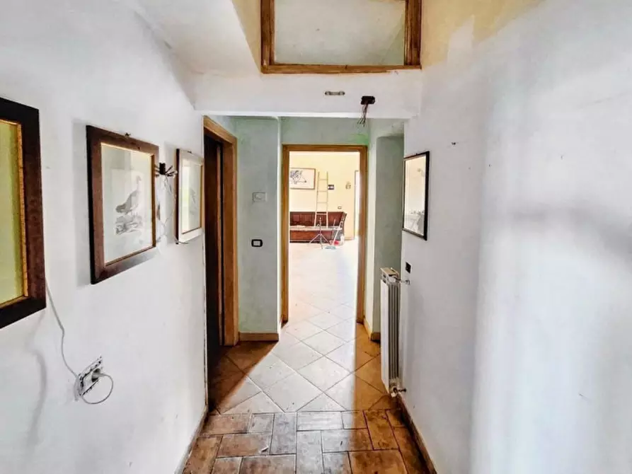 Immagine 15 di Rustico / casale in vendita  in Frazione Bazzano Superiore, N. 19-23 a Spoleto