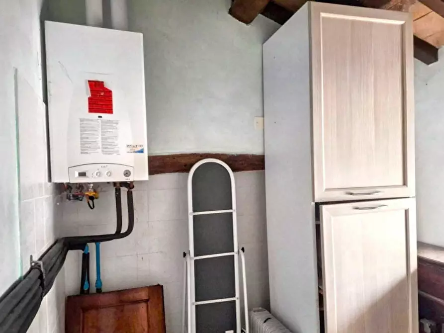 Immagine 17 di Rustico / casale in vendita  in Frazione Bazzano Superiore, N. 19-23 a Spoleto