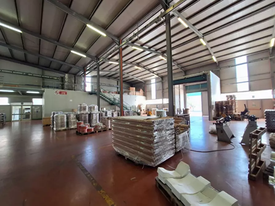 Immagine 16 di Capannone industriale in vendita  in Contrada Ciancio, N. 412 a Marsala