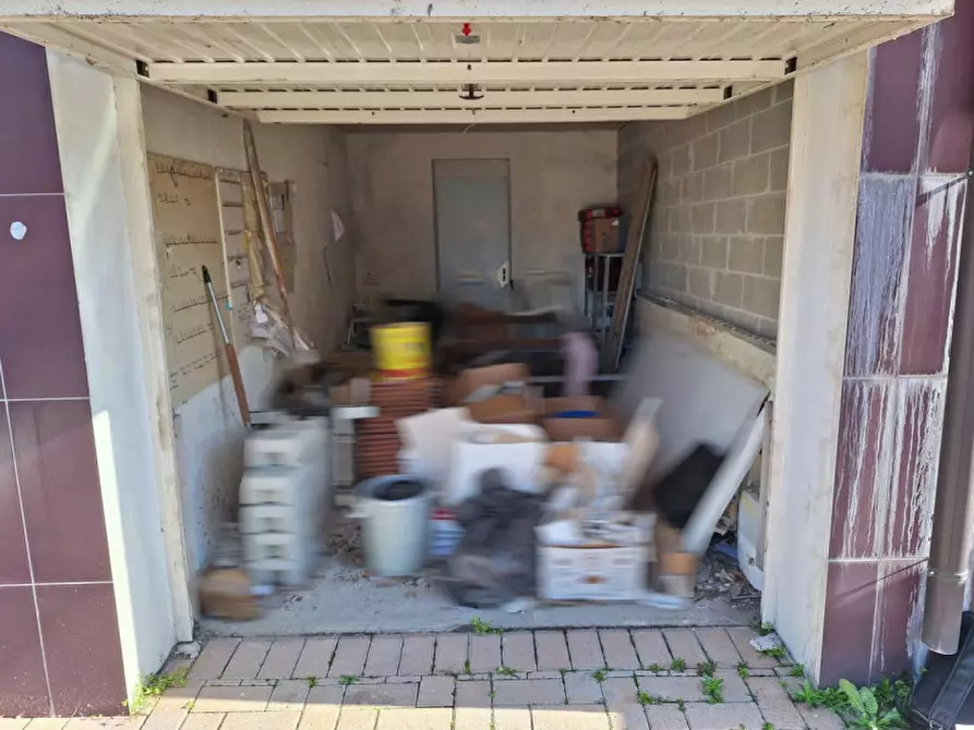 Immagine 2 di Posto auto in vendita  in La Madonnina - Via Guido Mamoli, N. snc a Campi Bisenzio