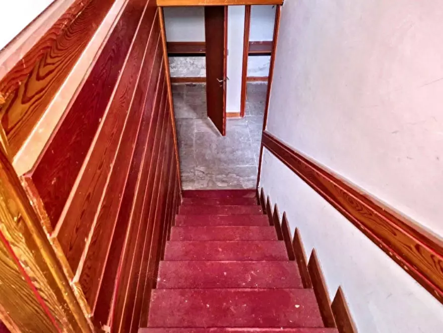 Immagine 6 di Negozio in vendita  in Via Marconi, N. 23 a Casale Corte Cerro