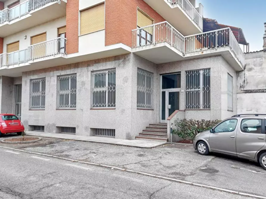 Immagine 1 di Ufficio in vendita  in Via Giuseppe Prono, N. 14 a Montanaro