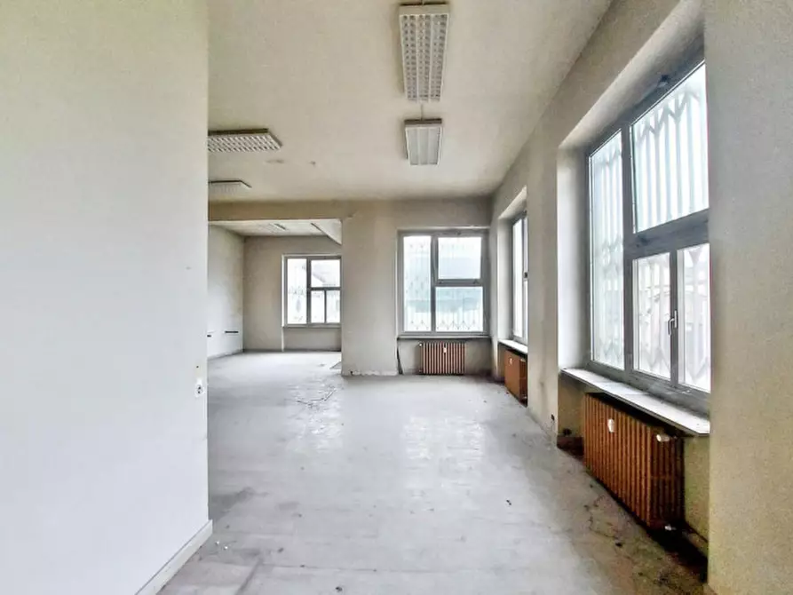 Immagine 10 di Ufficio in vendita  in Via Giuseppe Prono, N. 14 a Montanaro