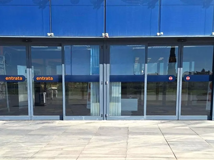 Immagine 6 di Negozio in vendita  in Contrada Valcorrente, N. 23 a Belpasso