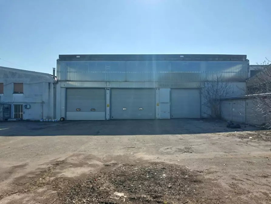 Immagine 2 di Capannone industriale in vendita  in Via Boaria, N. 52 a Faenza