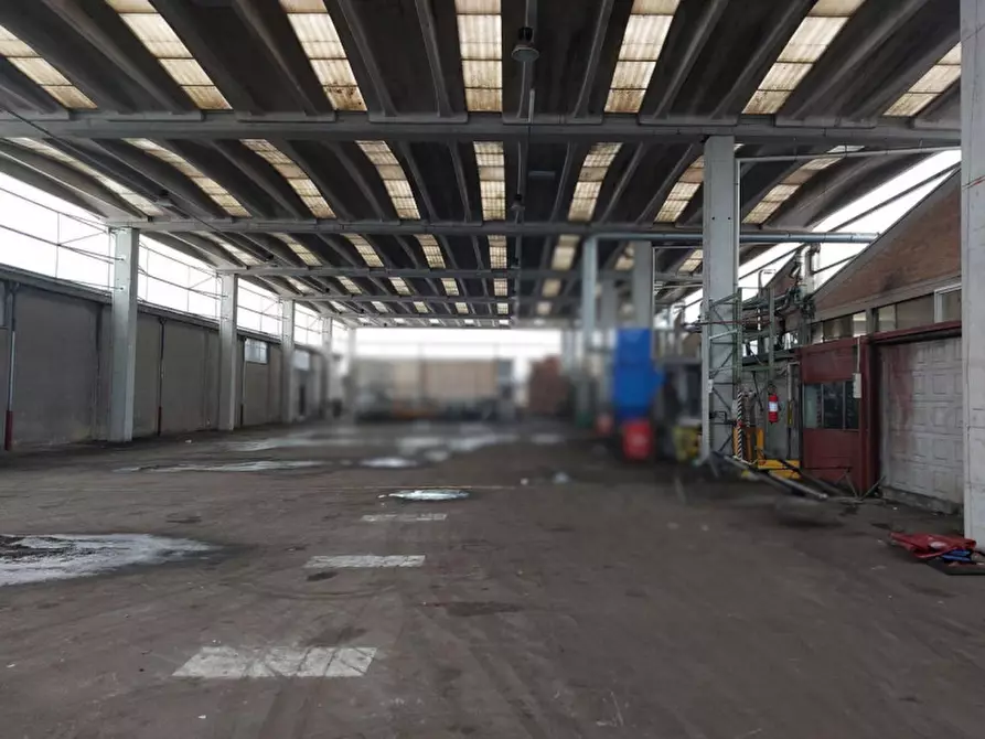 Immagine 3 di Capannone industriale in vendita  in Via Boaria, N. 52 a Faenza