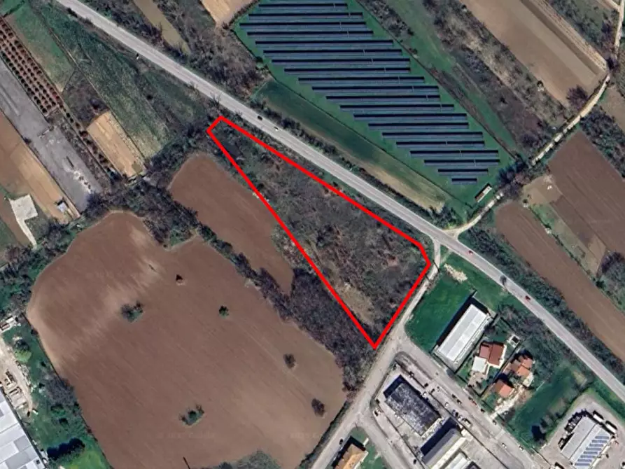 Immagine 1 di Terreno in vendita  in via Fila, N. snc a Sulmona