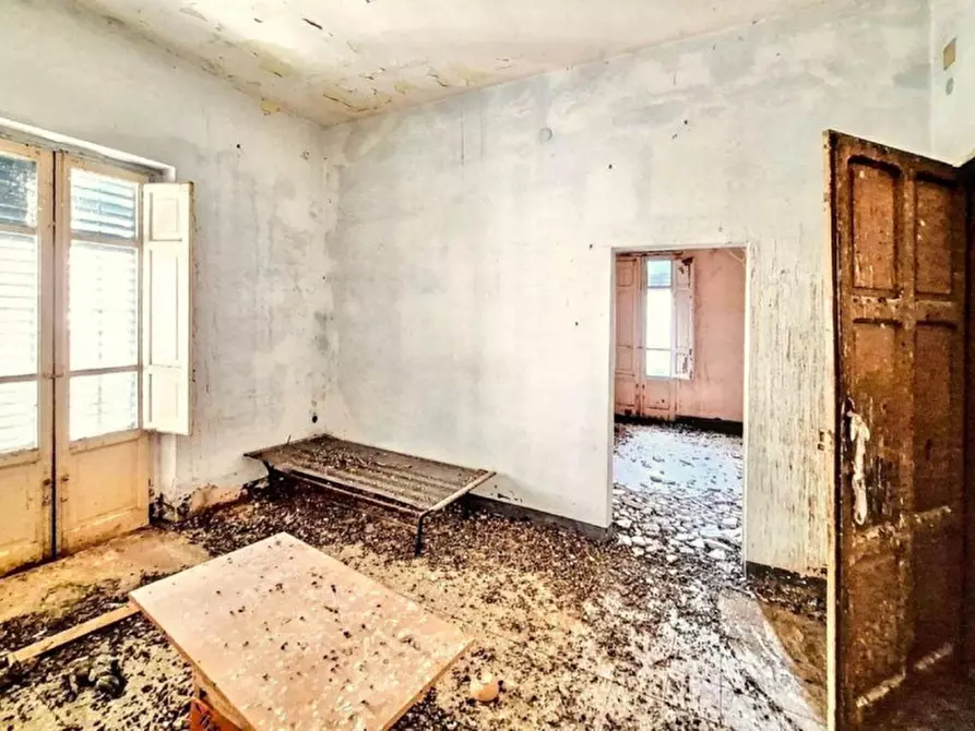 Immagine 4 di Palazzo in vendita  in Via Santa Maria della Consolazione, N. 3 a Sciacca