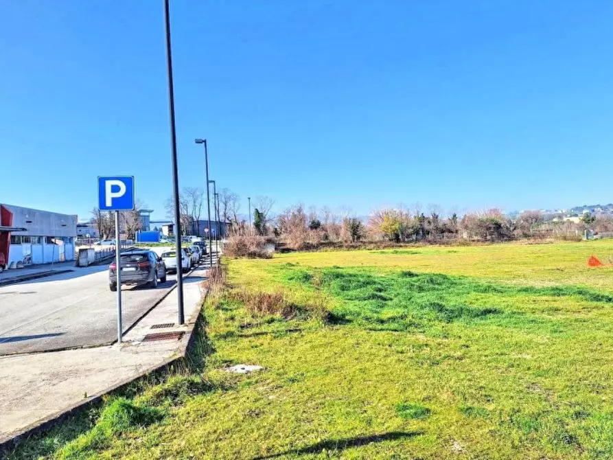 Immagine 4 di Terreno in vendita  in Via Borgo S. Croce, Via D'Andrea e Via Quasimodo, N. snc a Appignano