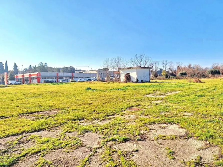 Immagine 7 di Terreno in vendita  in Via Borgo S. Croce, Via D'Andrea e Via Quasimodo, N. snc a Appignano