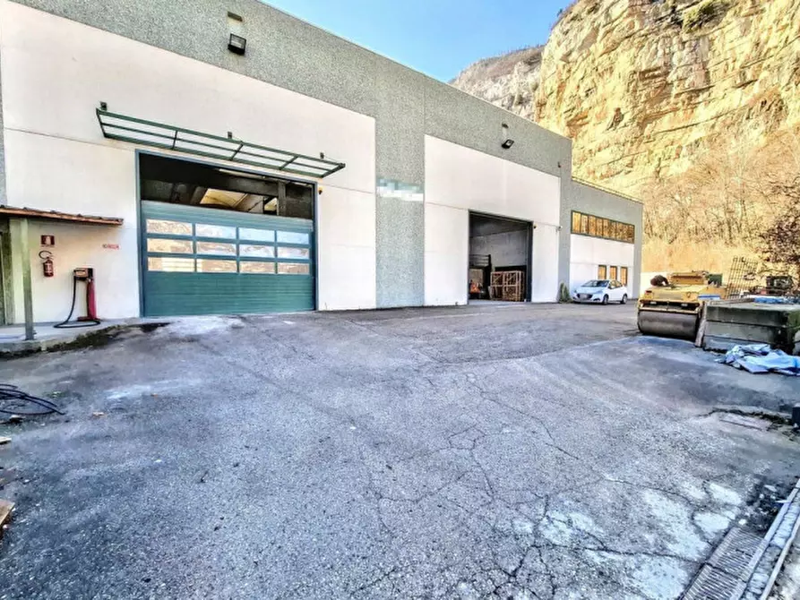 Immagine 4 di Capannone industriale in vendita  in Località Mala, N. snc a Nago-Torbole