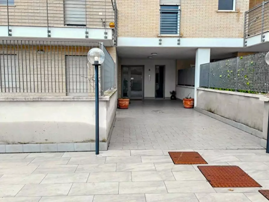 Immagine 6 di Posto auto in vendita  in Via Vittorio De Sica, N. 5-7 a Fiumicino