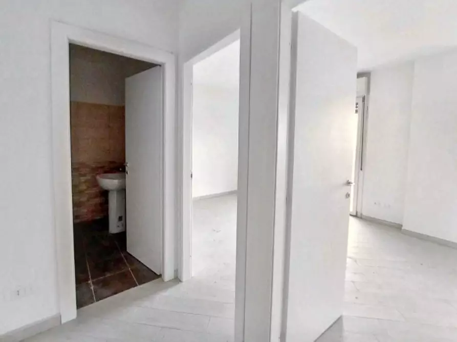 Immagine 10 di Appartamento in vendita  in Via Vittorio De Sica, N. 5-7 a Fiumicino