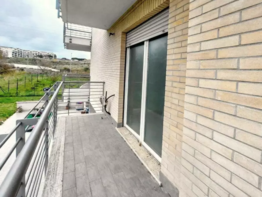 Immagine 4 di Appartamento in vendita  in Via Vittorio De Sica, N. 5-7 a Fiumicino