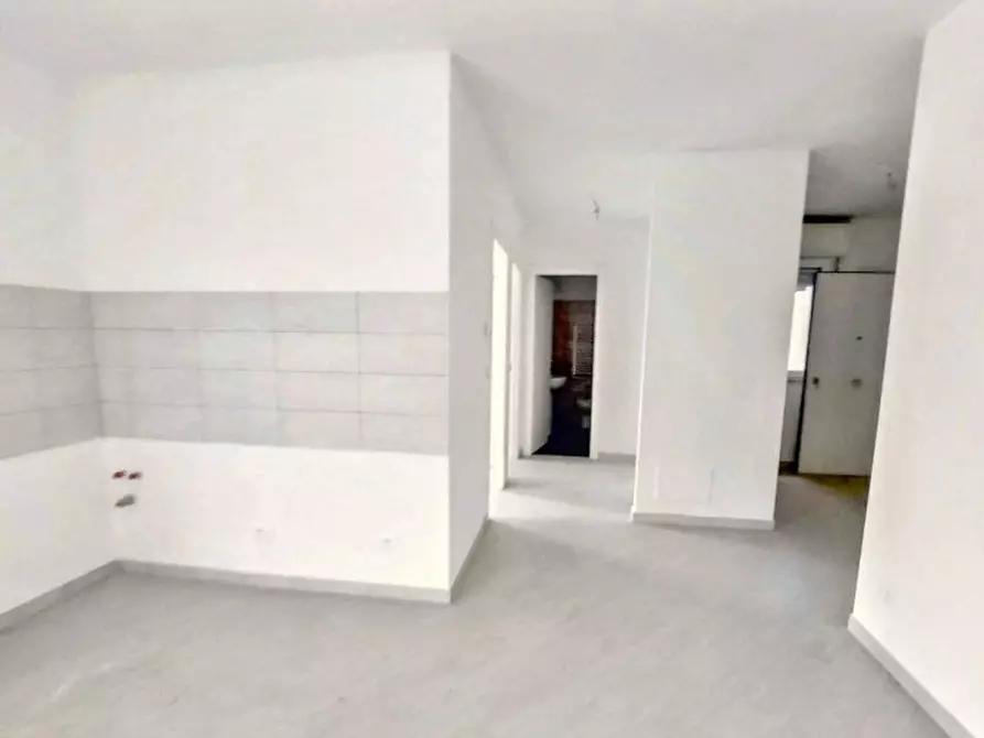 Immagine 3 di Appartamento in vendita  in Via Vittorio De Sica, N. 5-7 a Fiumicino