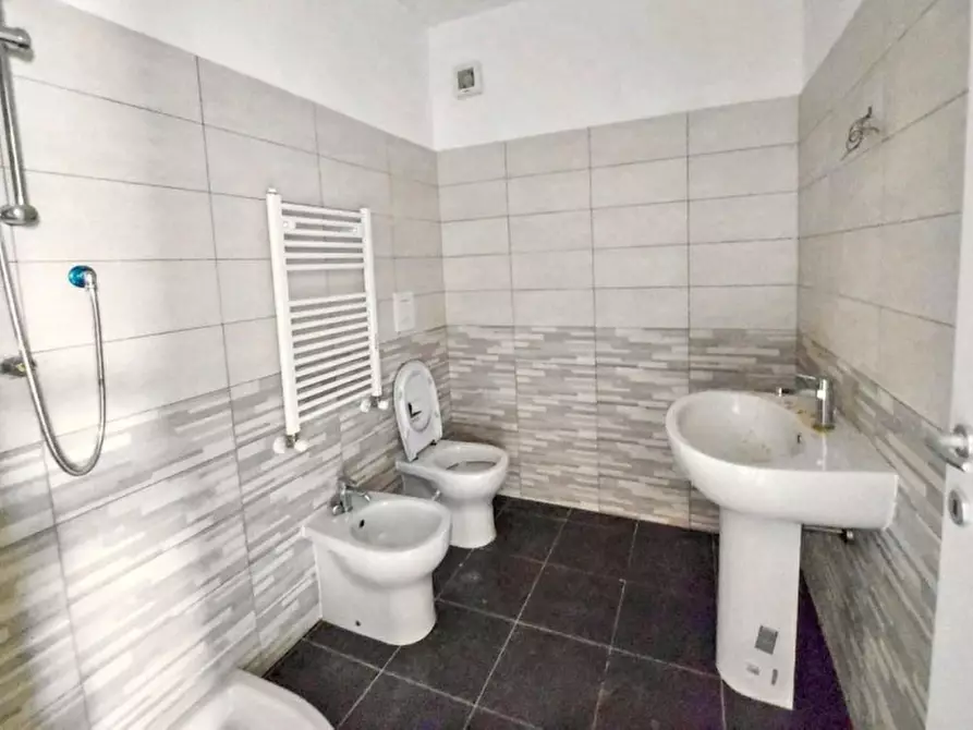 Immagine 8 di Appartamento in vendita  in Via Vittorio De Sica, N. 5-7 a Fiumicino