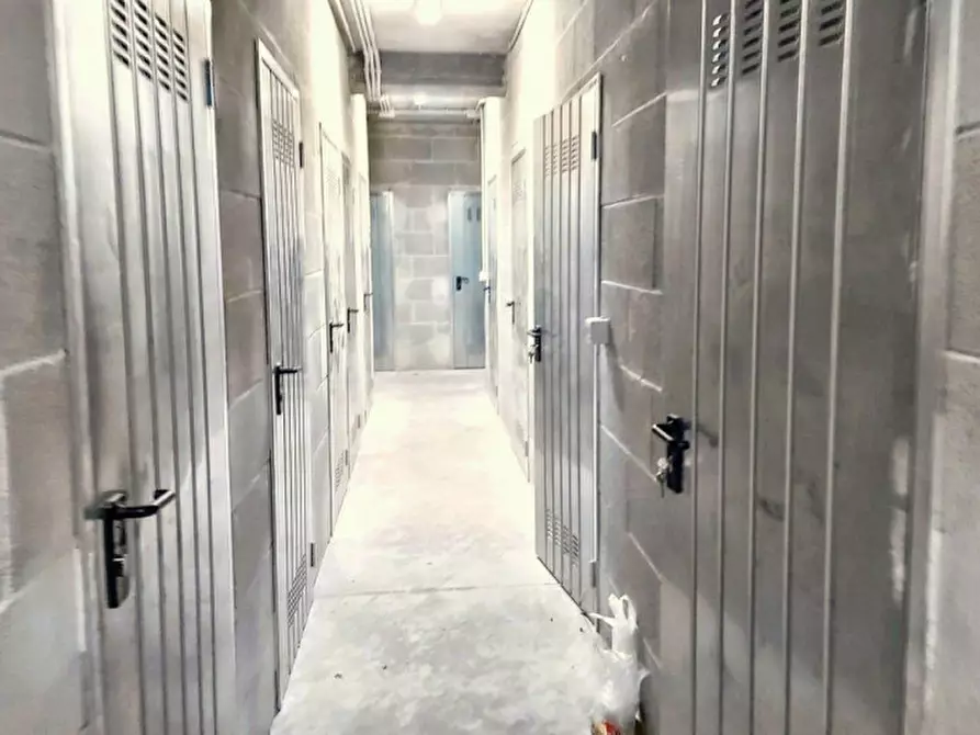 Immagine 13 di Appartamento in vendita  in Via Vittorio De Sica, N. 5-7 a Fiumicino