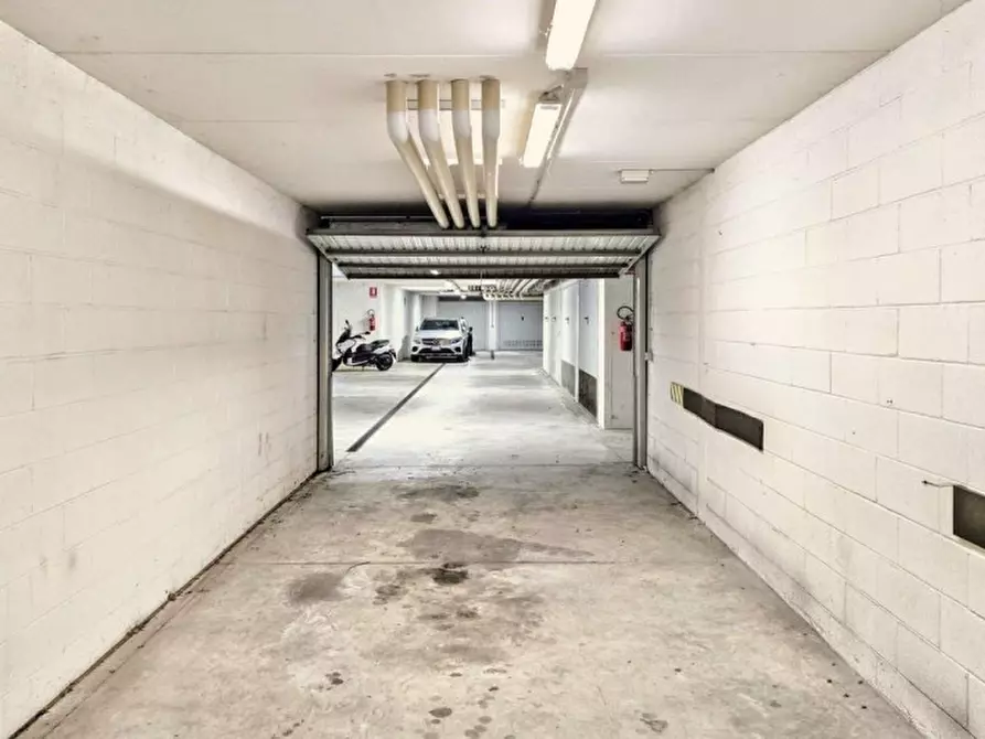 Immagine 14 di Negozio in vendita  in Via Guglielmo Marconi, N. 120 a Noventa Padovana