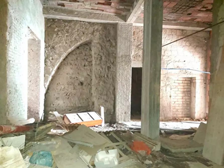 Immagine 3 di Palazzo in vendita  in Rampe di Petraio, N. 21 Bis a Napoli