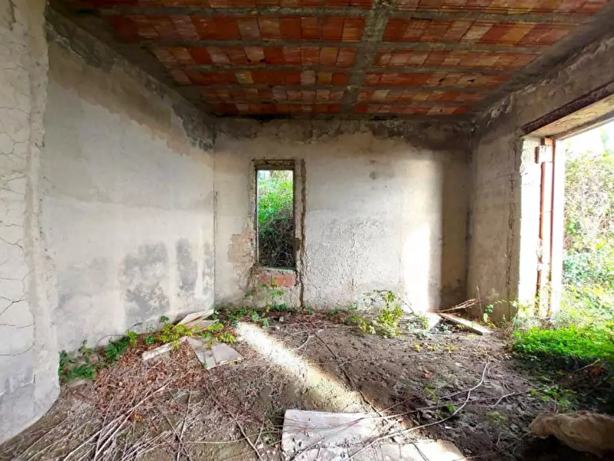 Immagine 7 di Palazzo in vendita  in Rampe di Petraio, N. 21 Bis a Napoli