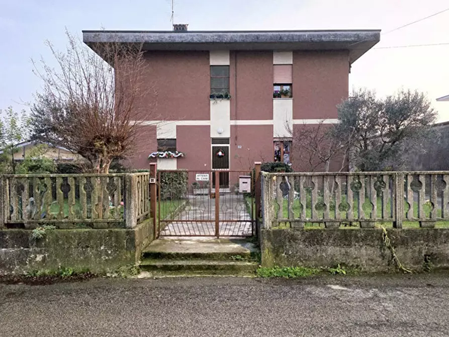 Immagine 1 di Appartamento in vendita  in Via Brenta, N. 18 a Monticello Conte Otto