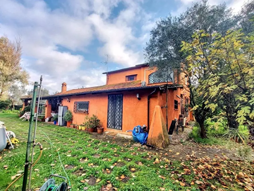 Immagine 5 di Villa in vendita  in Strada Banditella, N. 9 a Latina