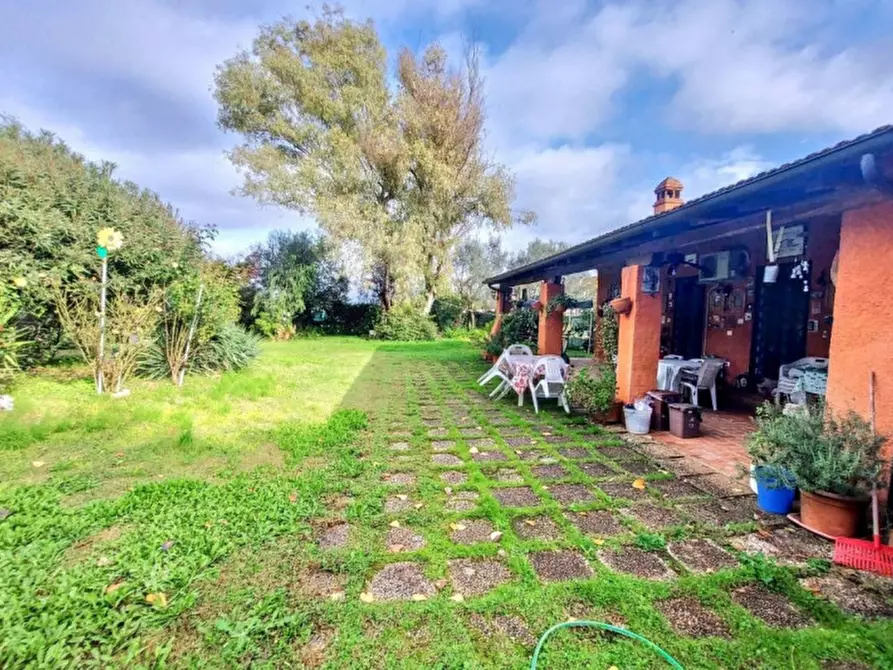 Immagine 6 di Villa in vendita  in Strada Banditella, N. 9 a Latina