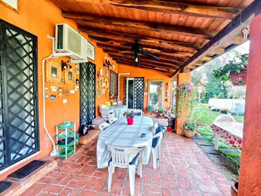 Immagine 9 di Villa in vendita  in Strada Banditella, N. 9 a Latina