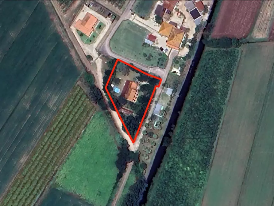 Immagine 30 di Villa in vendita  in Strada Banditella, N. 9 a Latina